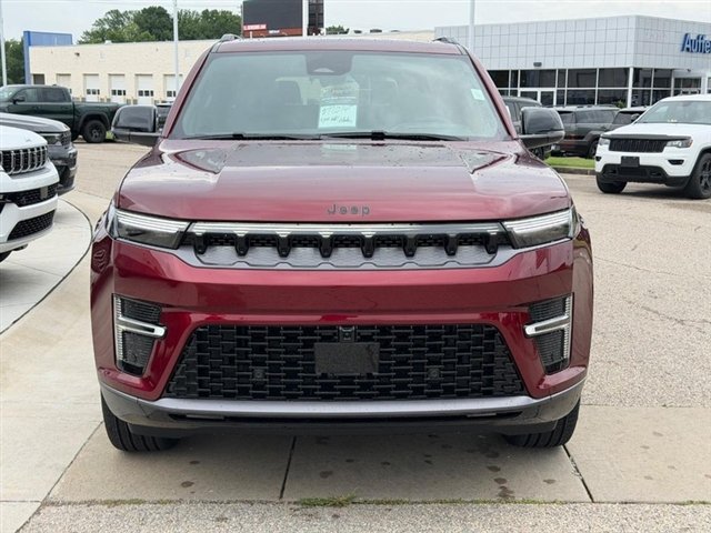 New 2026 Velvet Red Pearl-Coat Exterior Paint Jeep Limited Reserve image 2