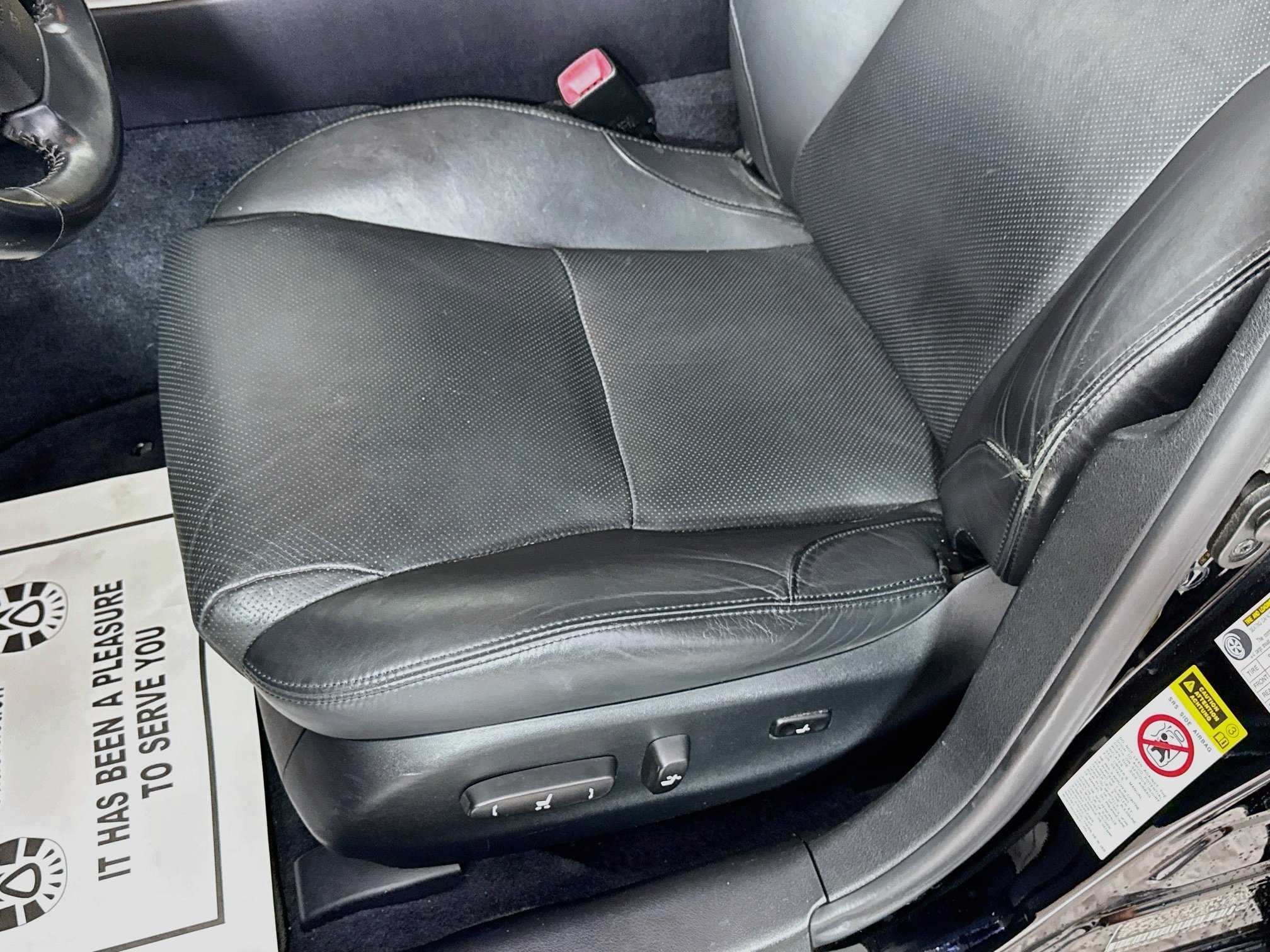 Used 2008 Obsidian Lexus Base image 22
