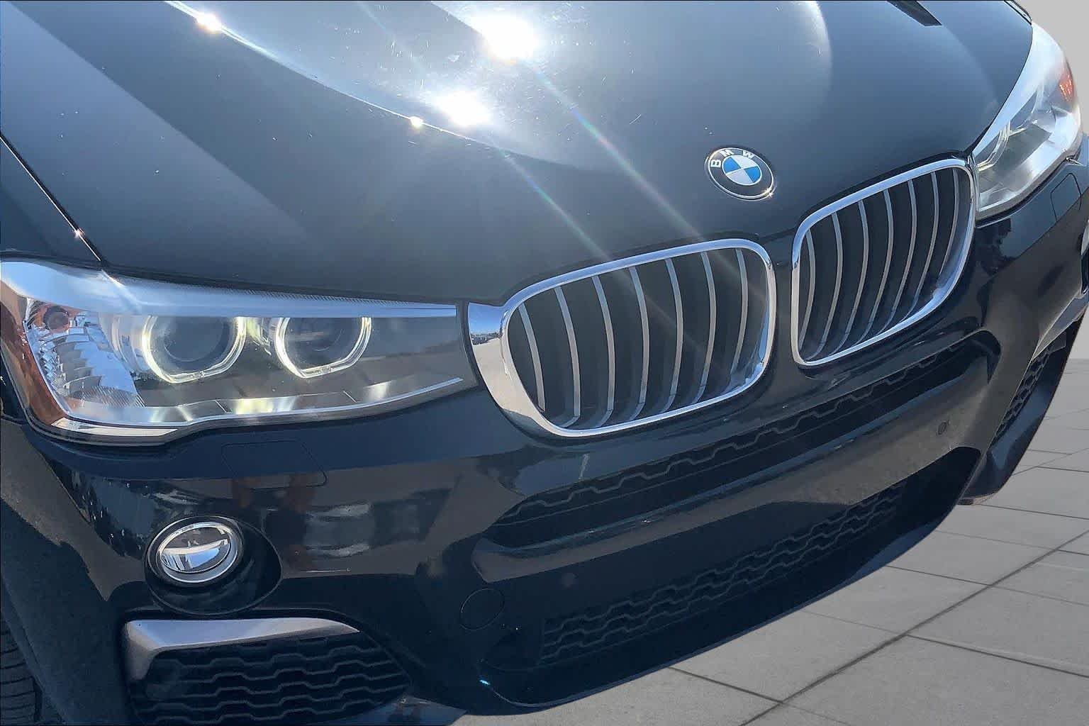 Used 2018 Black Sapphire Metallic BMW M40i image 29