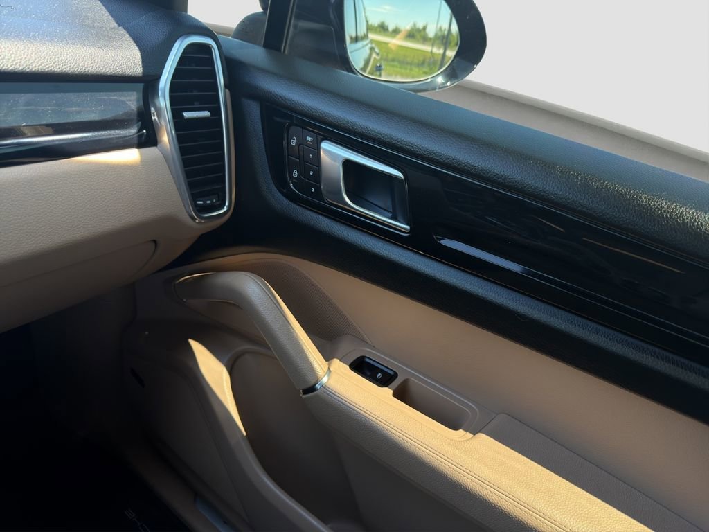 2022 Porsche Cayenne Coup Platinum Edition - Photo 17