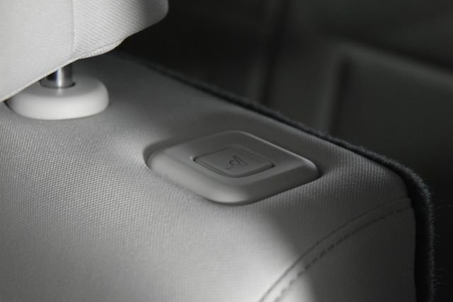 New 2027 Gray Hyundai SE AWD image 32