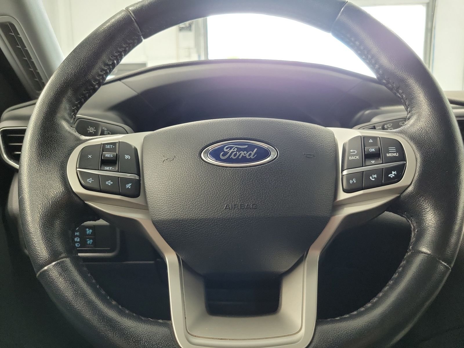 Used 2020 Silver Ford XLT image 12