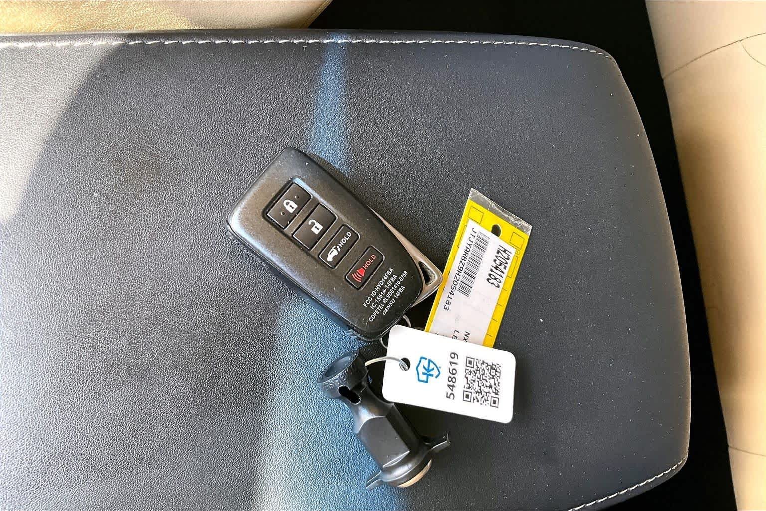 Used 2017 Obsidian Lexus  image 15