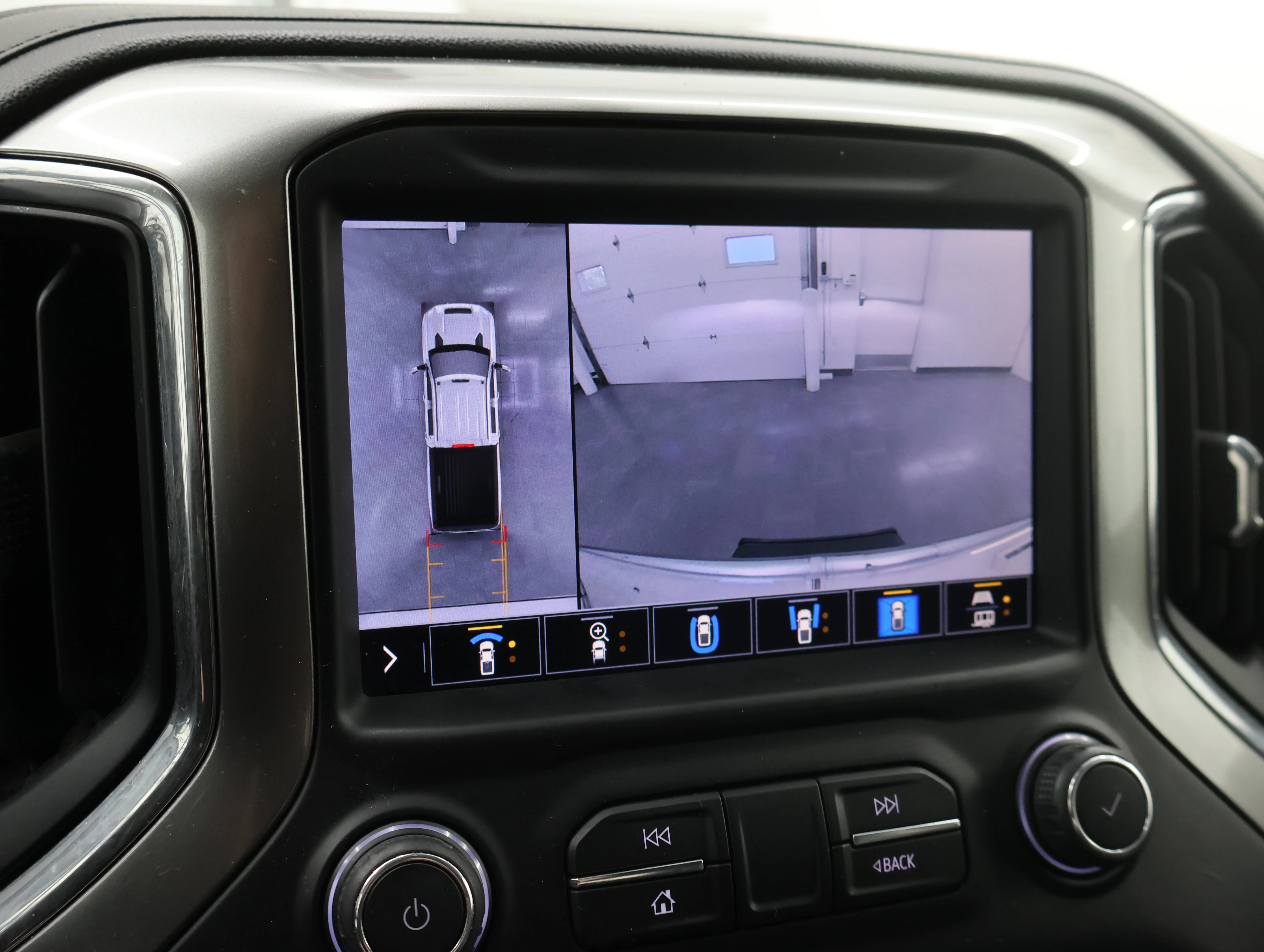 Used 2020 Black Chevrolet LTZ image 16