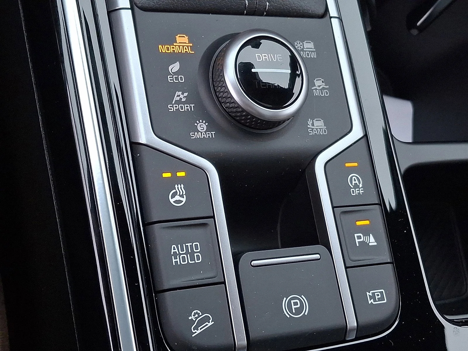 New 2026 Glacial White Pearl Kia X-Line SX Prestige AWD image 13