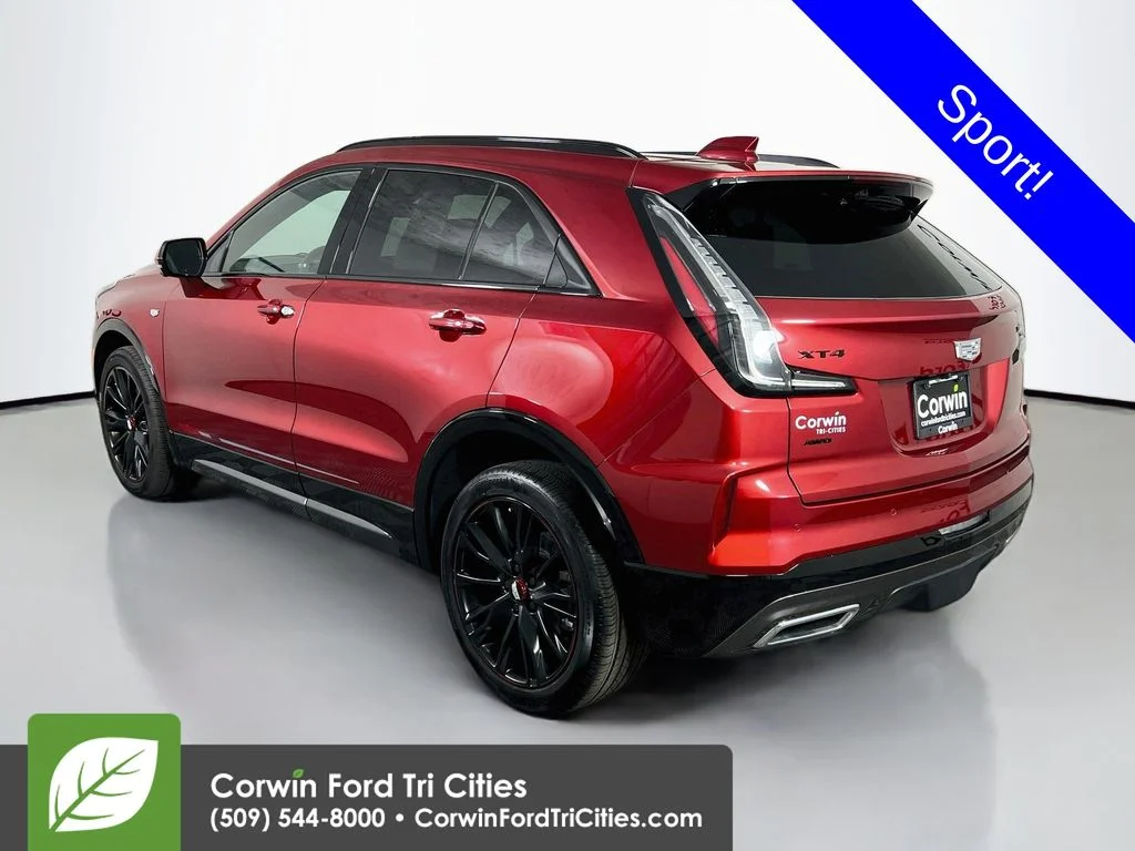 Used 2025  Cadillac Sport image 11