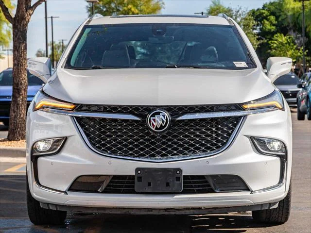 Used 2023 White Frost Tricoat Buick Avenir image 4