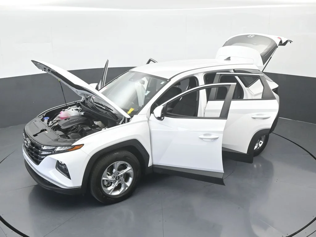 Used 2024 White Pearl Hyundai SE image 57