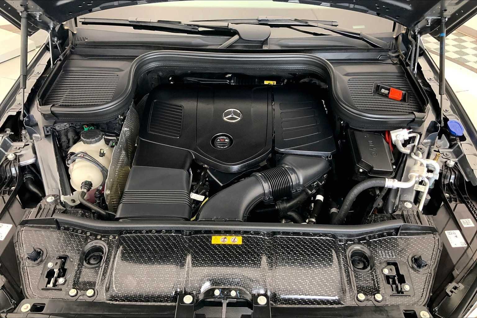 2025 Mercedes-Benz GLE GLE450E - Photo 9