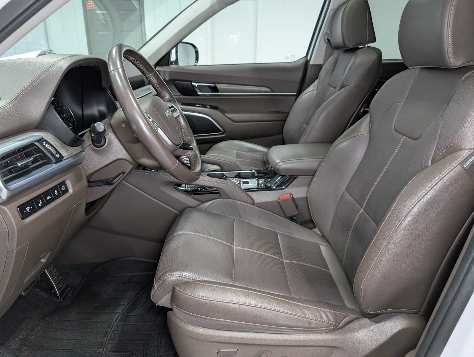 Used 2022 GLAC WHITE Kia SX image 4