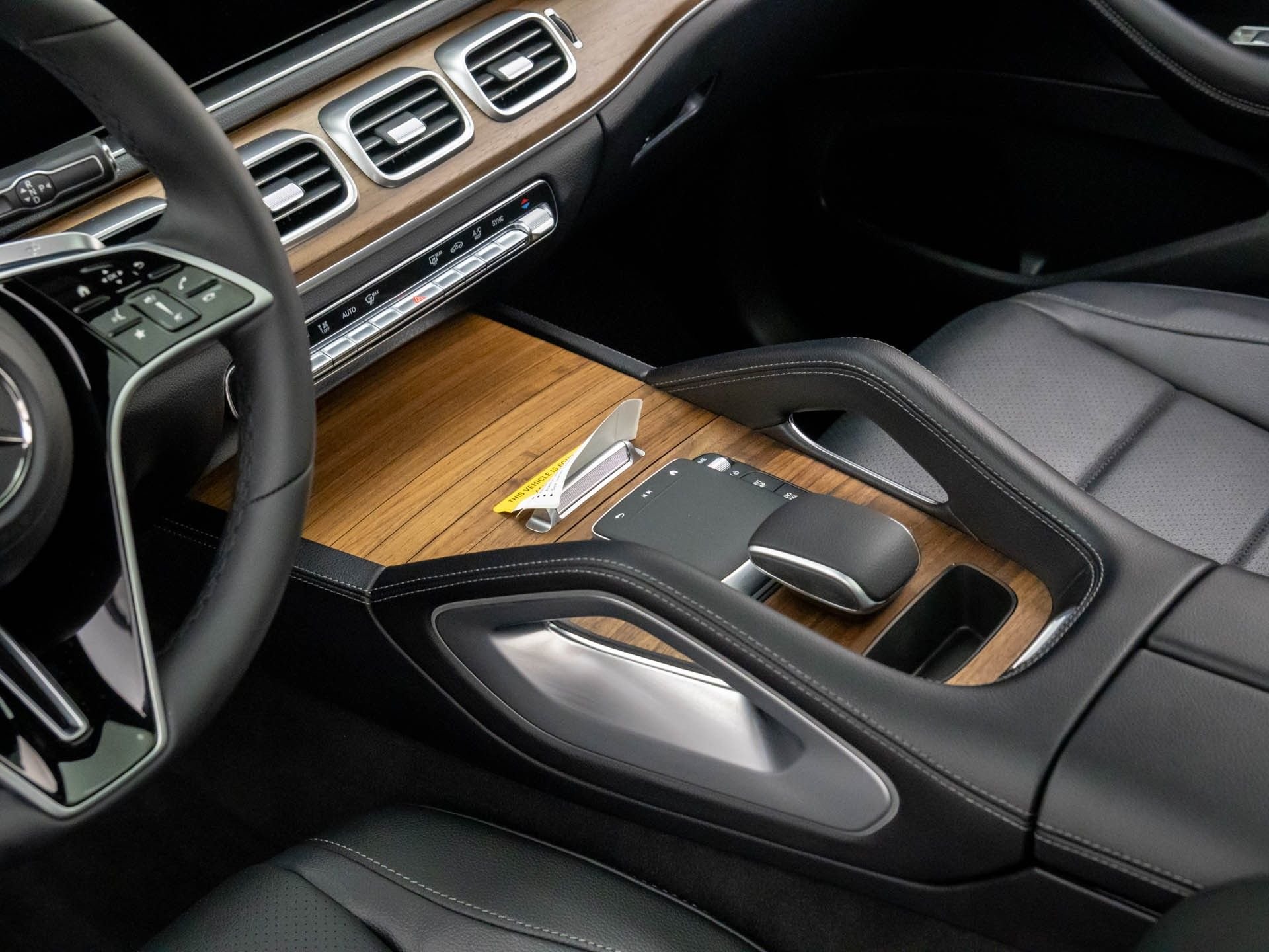New 2026 Obsidian Black Metallic Mercedes-Benz GLE 350 image 11