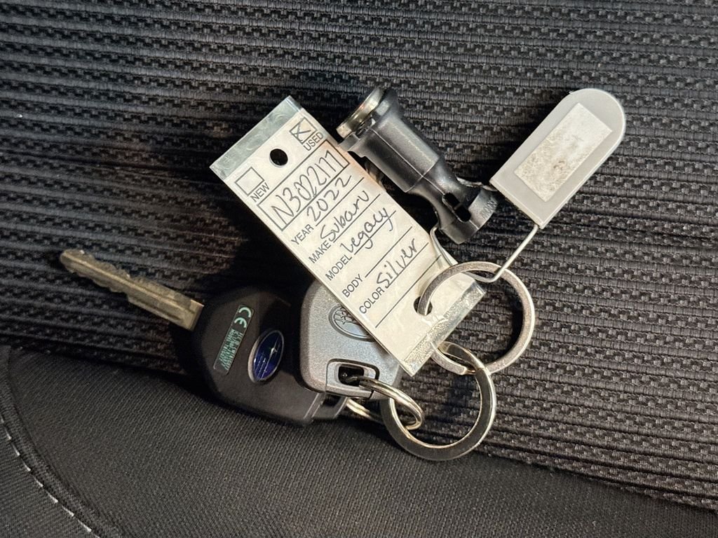 Used 2022 Silver Subaru Premium Premium image 38