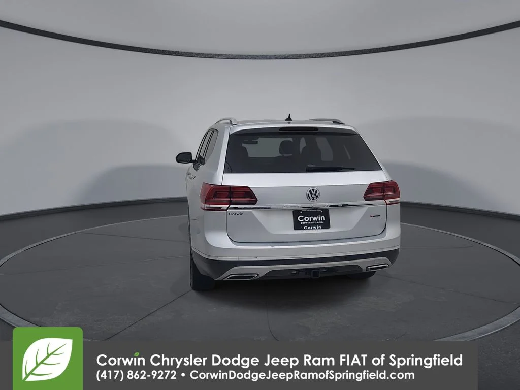 Used 2019  Volkswagen SEL image 12