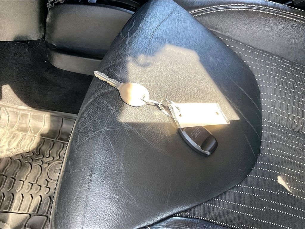 Used 2015 Black Jeep Unlimited Freedom Edition image 30