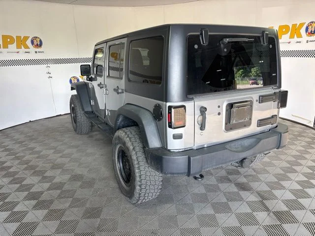 Used 2014 Billet Metallic Clearcoat Jeep Unlimited Sport image 5
