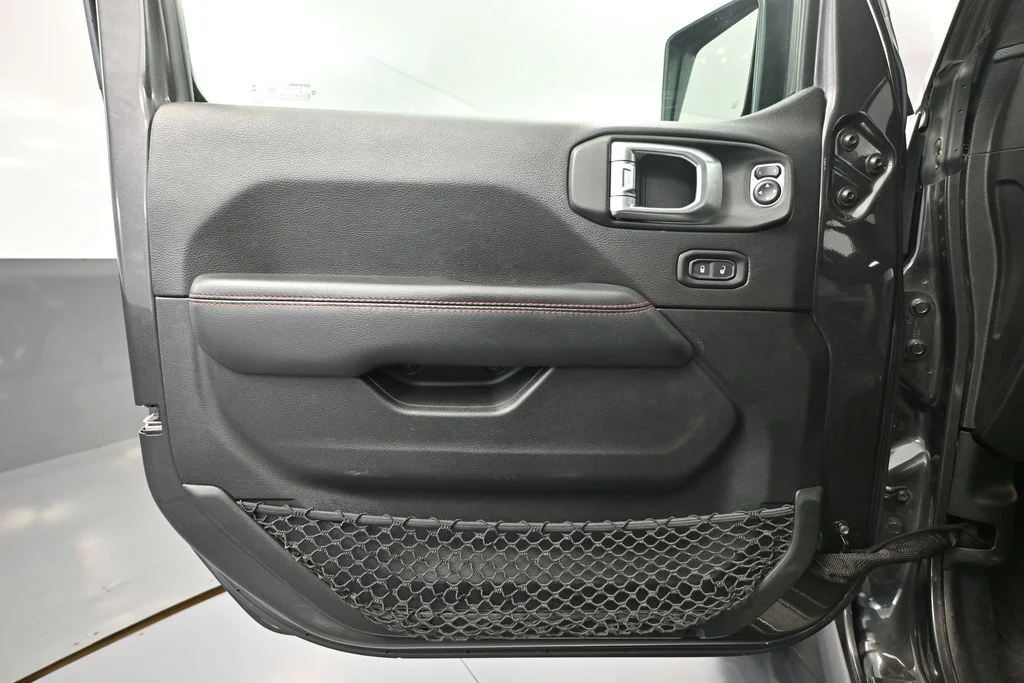 Used 2020 Gray Jeep Unlimited Rubicon image 21