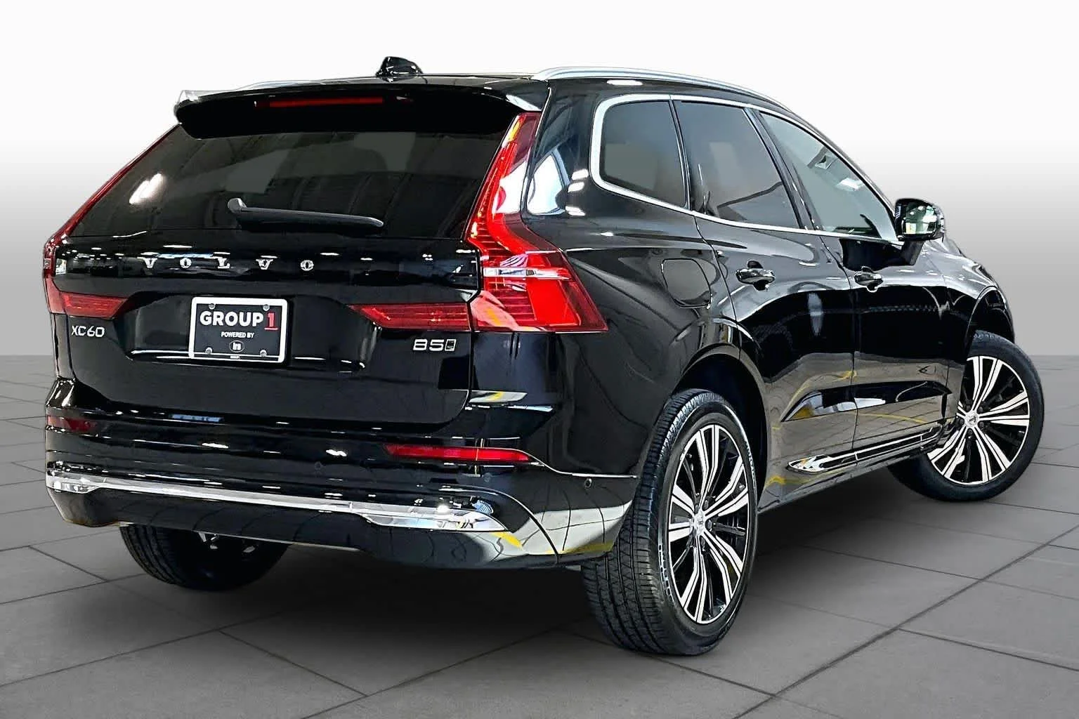 Certified Used 2023 Onyx Black Volvo Plus image 13