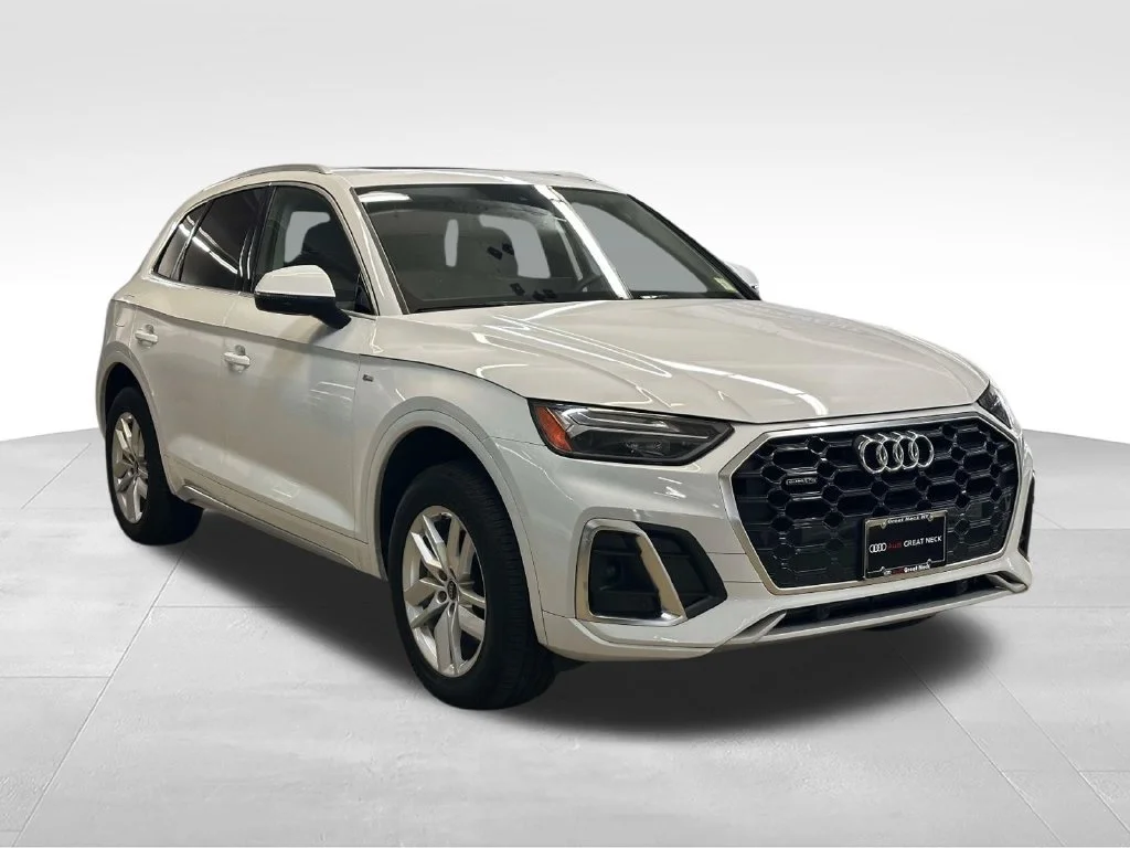 Used 2023 White Audi 45 S line Premium image 11