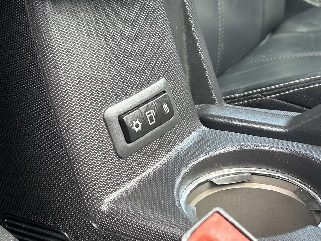 Used 2009 Black Chrysler Limited image 19