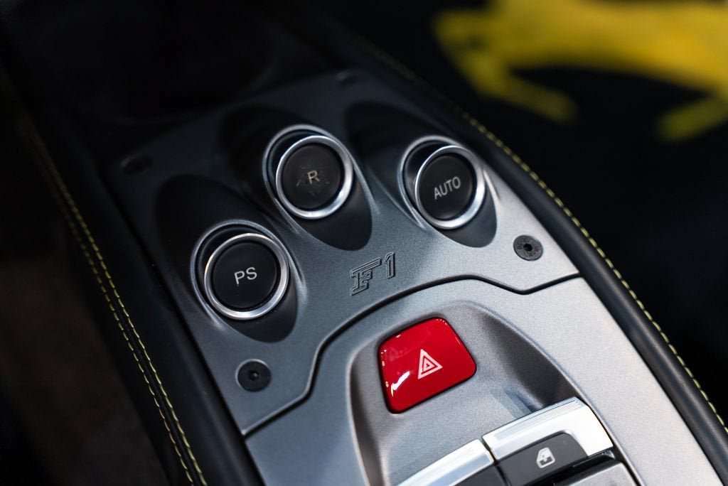 Certified Used 2014 Nero Ferrari Base image 38