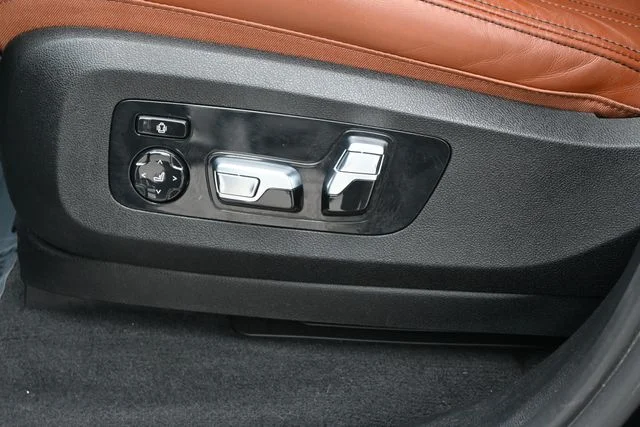 2022 BMW X5 M50i - Photo 17
