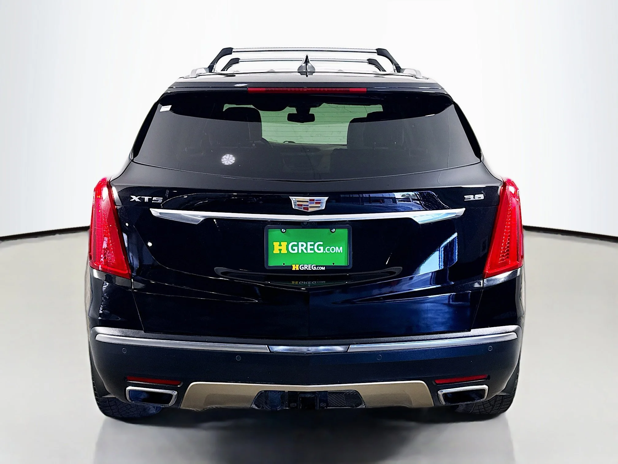 Used 2017 Stellar Black Metallic Cadillac Platinum AWD image 6