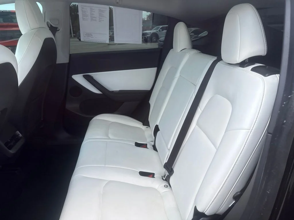 Used 2020 Black Tesla Long Range image 19