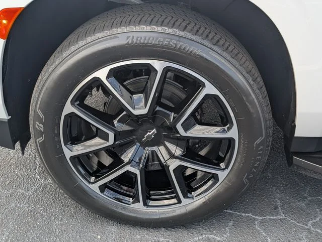 Used 2023 White Chevrolet RST image 22