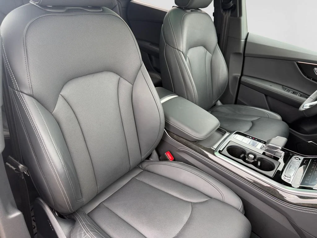 Used 2025 Gold Audi 55 Prestige image 51