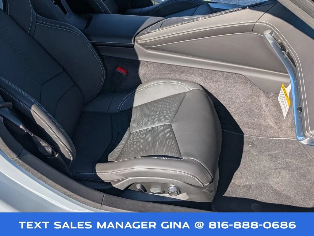 2024 Chevrolet Corvette 3LZ - Photo 39