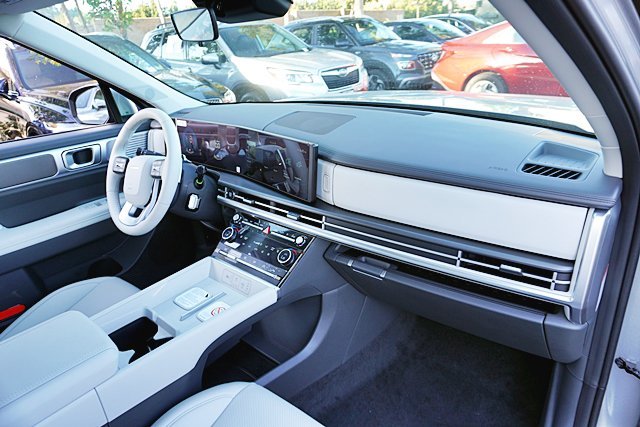 New 2026 Silver Hyundai SEL image 12
