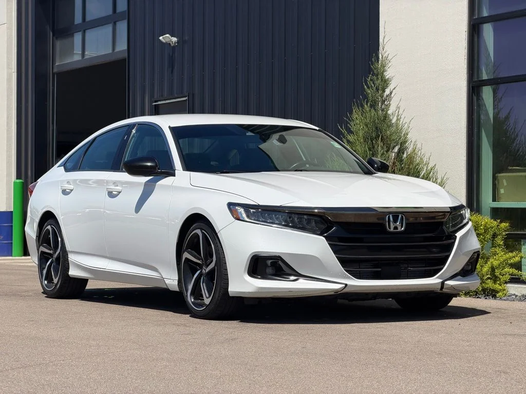 Used 2021 White Honda Sport image 4