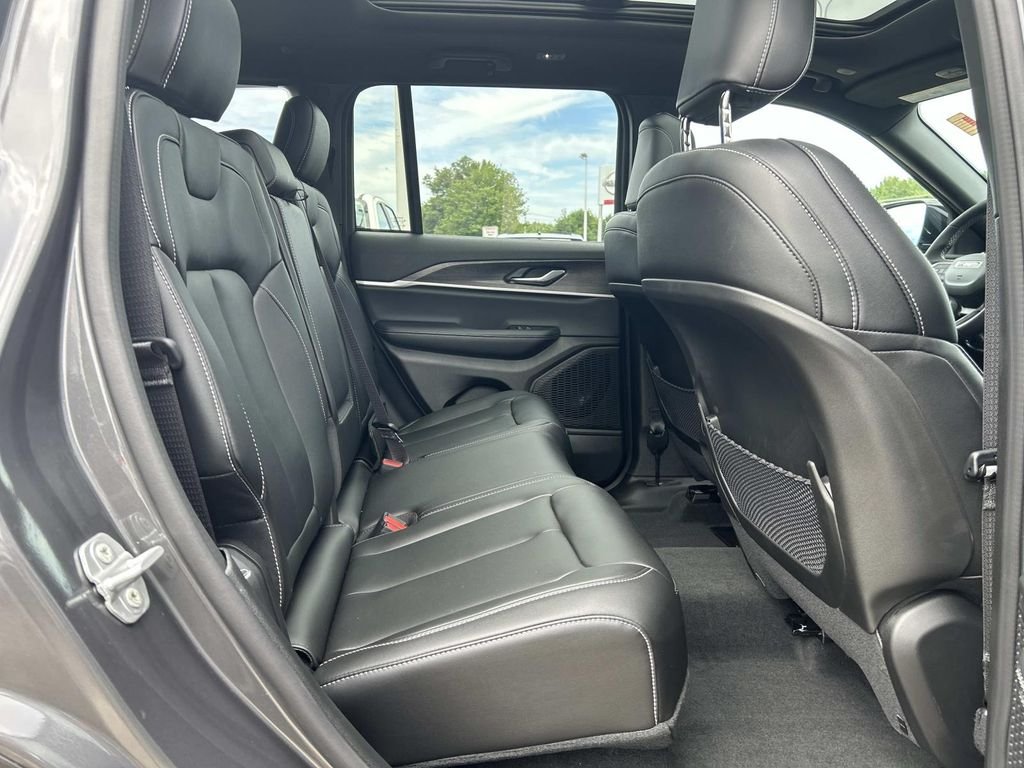 Used 2025 Gray Jeep Limited image 17