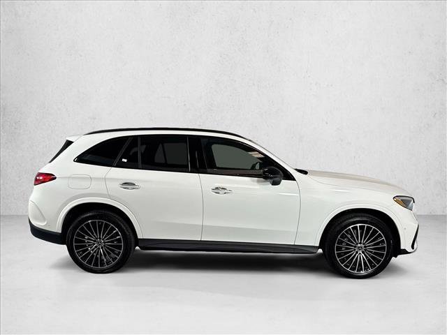 New 2026 Polar White Mercedes-Benz GLC 300 image 34