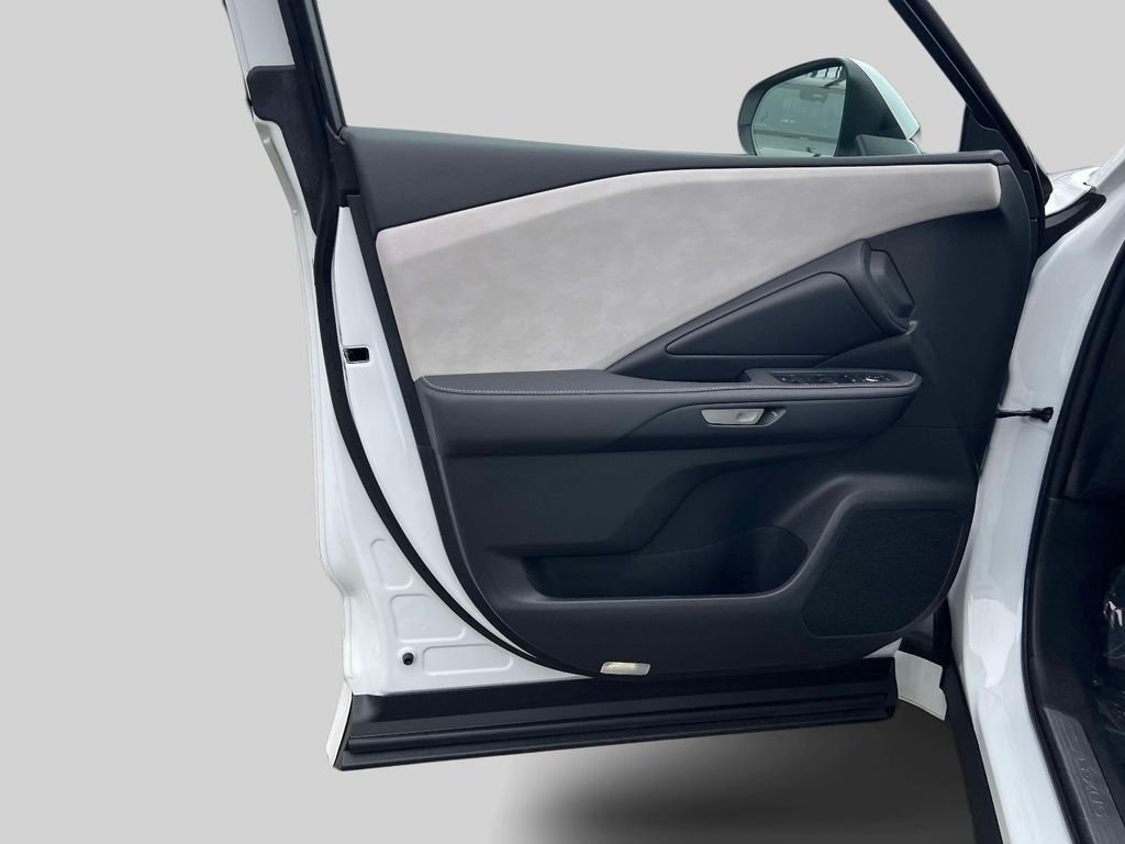 2025 Lexus TX Premium - Photo 16