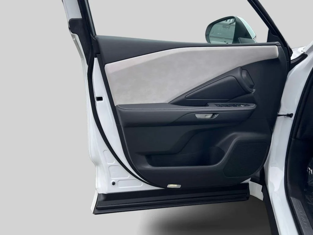 2025 Lexus TX Premium - Photo 16