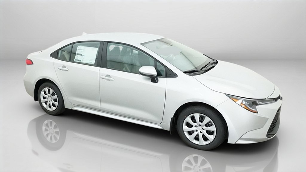 New 2027 Classic Silver Metallic Toyota LE image 6