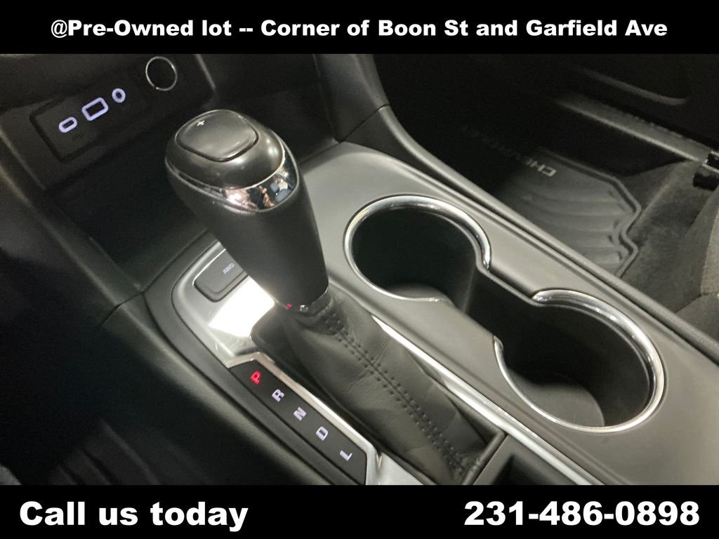 Used 2019 White Chevrolet LT image 25