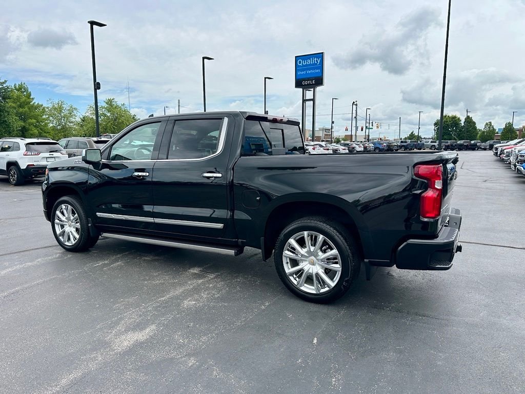 Used 2025 Black Chevrolet High Country image 6