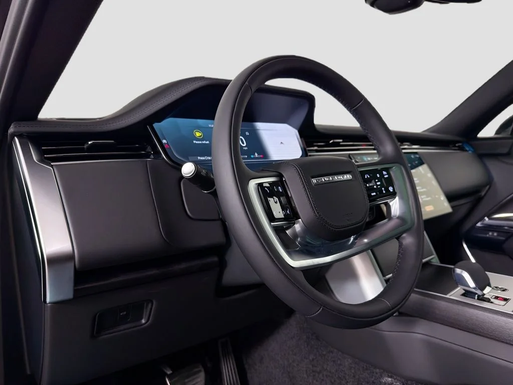 New 2026 Santorini Black Land Rover SE 7 Seats image 9