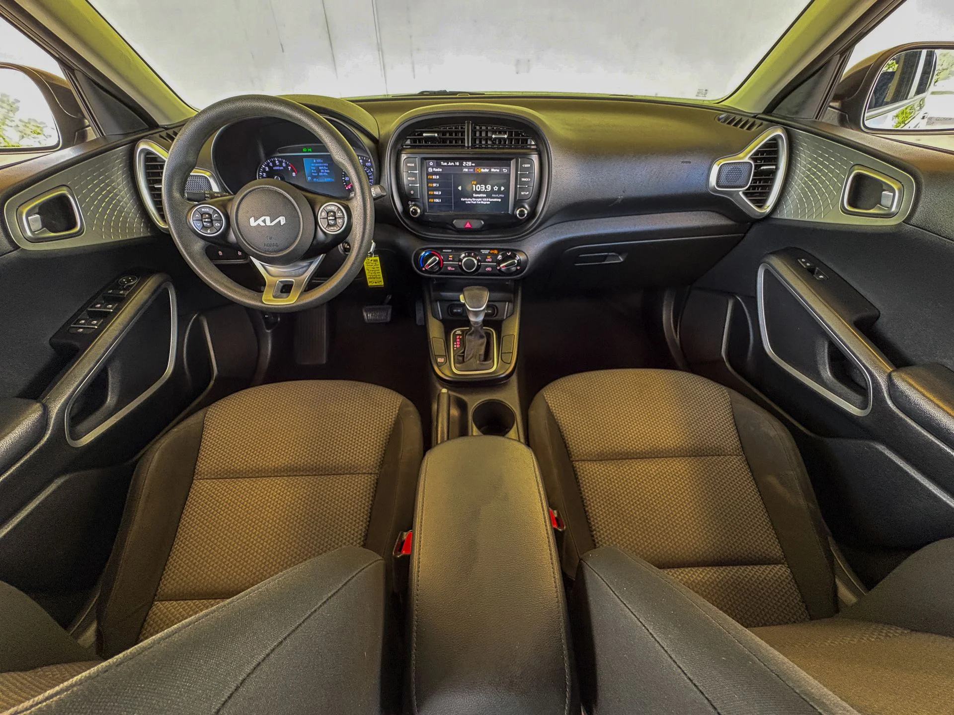 Used 2022 Gray Kia LX image 28