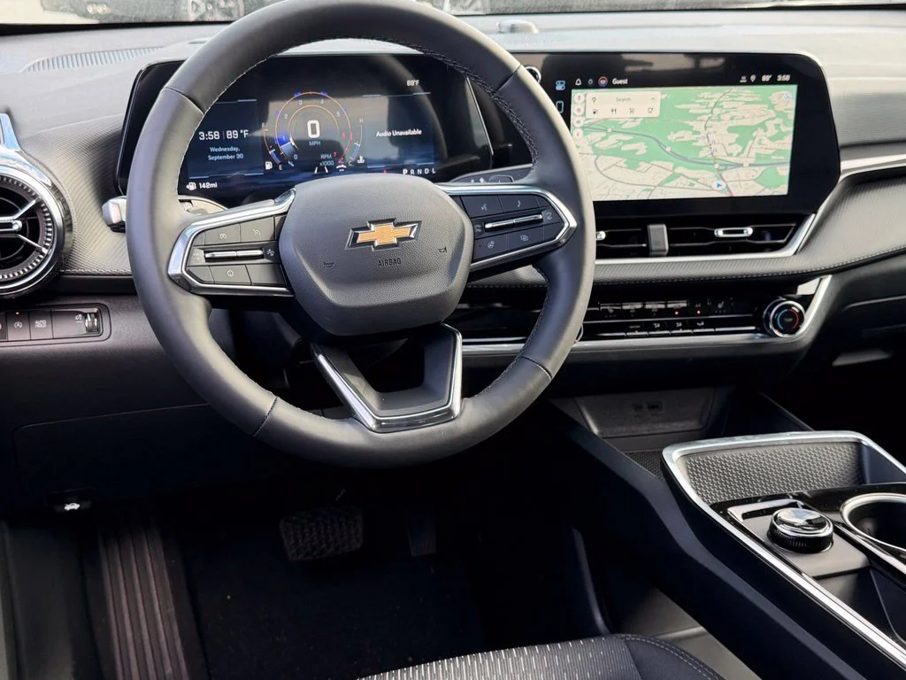 2027 Chevrolet Equinox LT - Photo 2