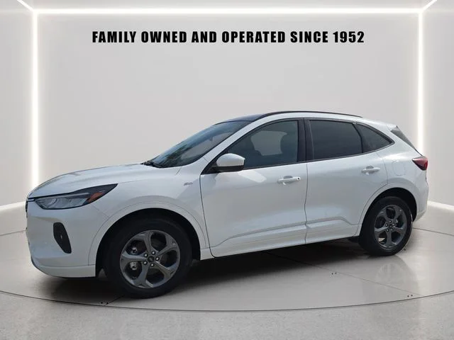 Used 2023 White Ford ST-Line Select image 1