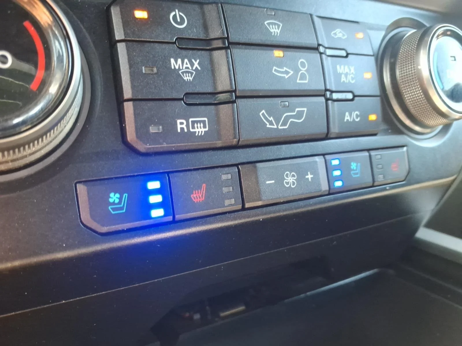 Used 2019 Agate Black Metallic Ford Raptor image 5
