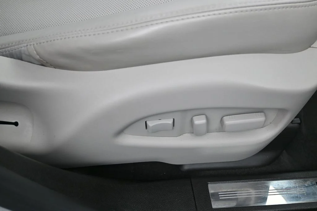 Used 2015 Radiant Silver Metallic Cadillac Performance image 10