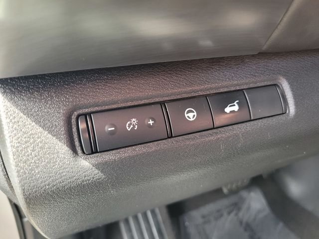 Used 2024 Silver Nissan SL image 19