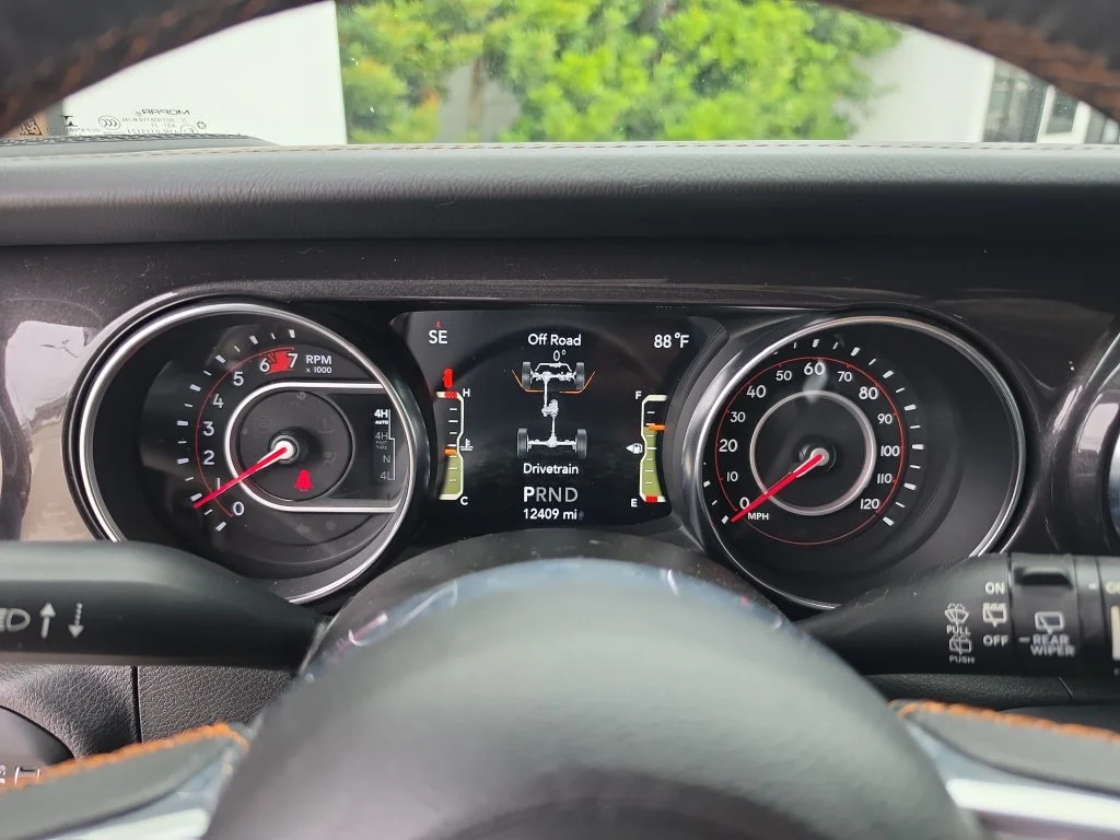 Used 2021 Snazzberry Pearlcoat Jeep Unlimited Rubicon 392 image 24