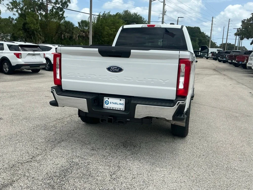 Used 2025 White Ford XLT image 12