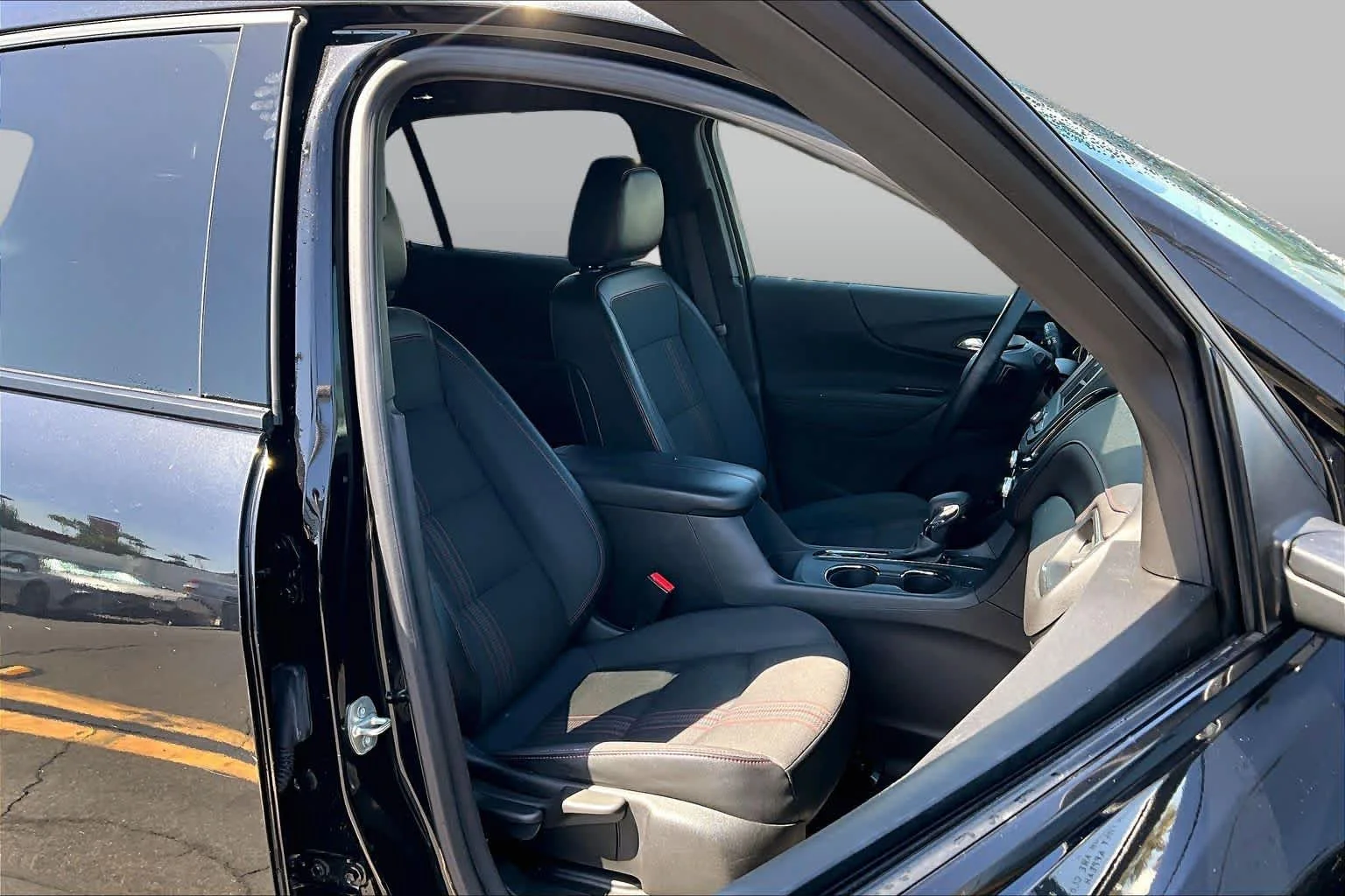 Used 2023 Mosaic Black Metallic Chevrolet RS image 8