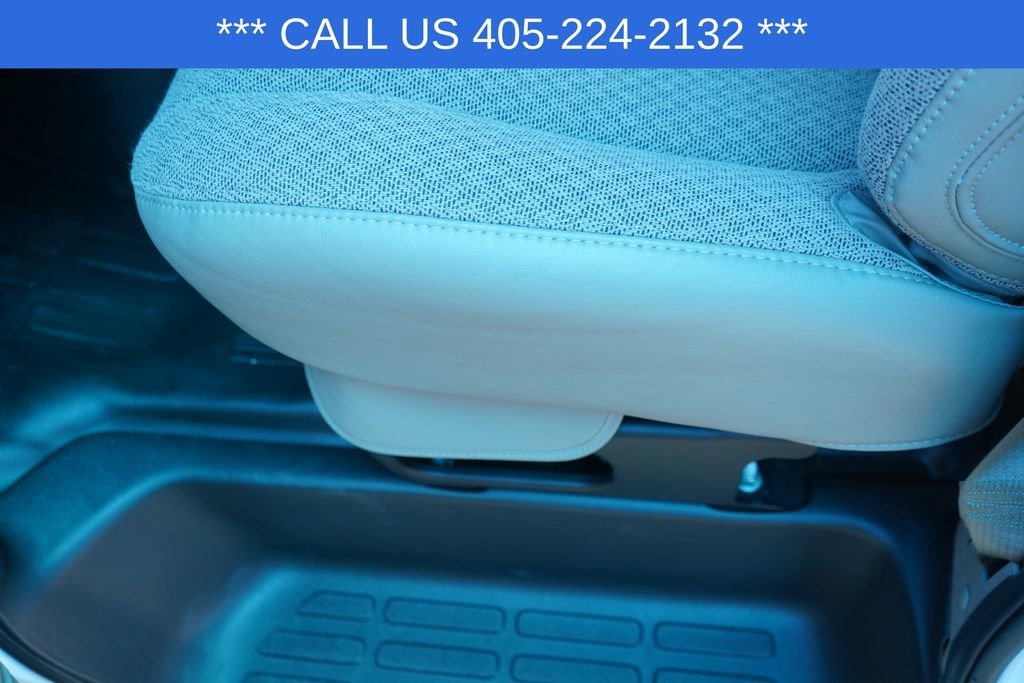 2026 Chevrolet Express Cargo Work Van - Photo 15